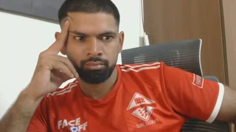 Snapshot of lovehairyindian chatting on 07.01.26 Indian hairy online show from 07.01.26