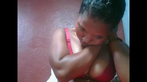 loveinlife750427 online show from 11.25.25