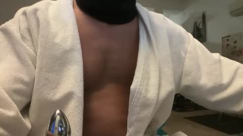 Loveisperfect online show from 11.05.25