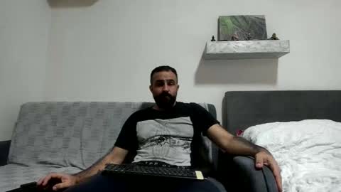 loveivat80 online show from 10.19.25