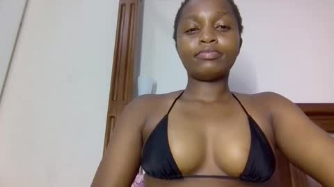 Snapshot of lovelbrownie chatting on 02.04.26 lovelbrownie online show from 02.04.26