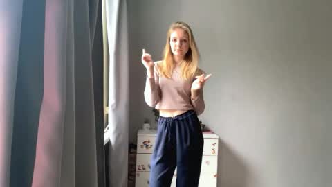 Ella online show from 10.15.25