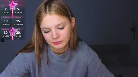 Snapshot of lovely_babyy chatting on 12.20.24 Jenny online show from 12.20.24