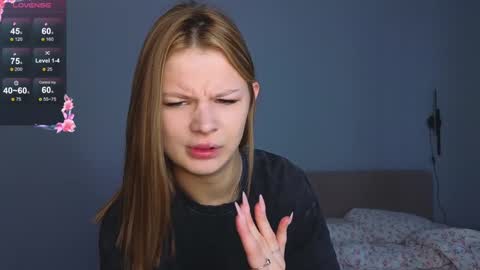 Snapshot of lovely_babyy chatting on 12.30.24 Jenny online show from 12.30.24