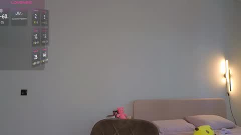 Snapshot of lovely_babyy chatting on 02.25.25 Jenny online show from 02.25.25