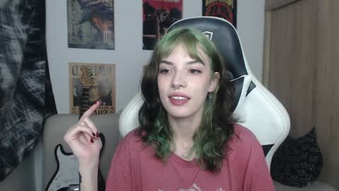 Cassie online show from 01.04.25