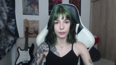 Cassie online show from 01.04.25