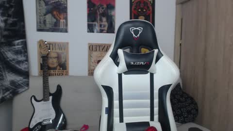 Cassie online show from 01.22.25