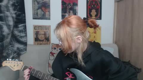 Cassie online show from 03.06.25