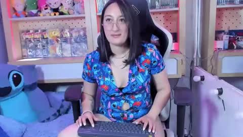 Chloe online show from 01.17.25