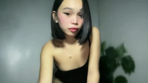 lovely_cittie18 online show from 10.12.25