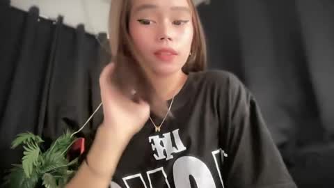 lovely_cittie18 online show from 03.05.26