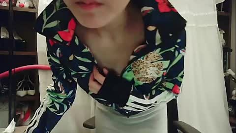 DANA KIM online show from 01.10.25