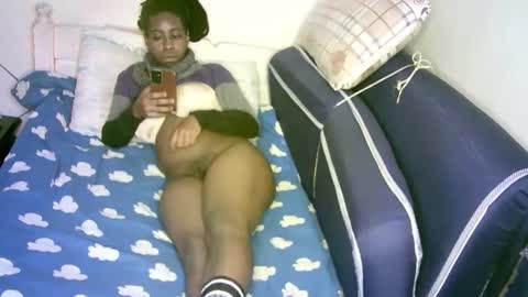 Snapshot of lovely_ebonies2 chatting on 03.21.26 lovely_ebonies2 online show from 03.21.26