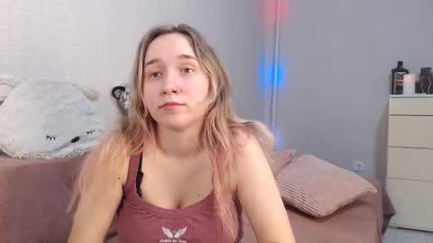 Snapshot of lovely_hayley chatting on 11.15.25 Lovely Hayley online show from 11.15.25