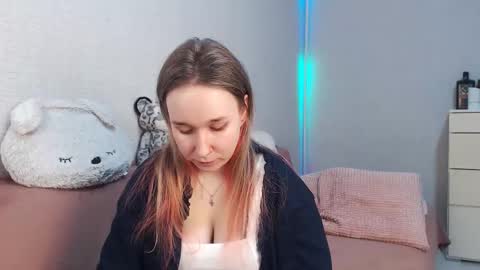 Snapshot of lovely_hayley chatting on 02.12.26 Lovely Hayley online show from 02.12.26