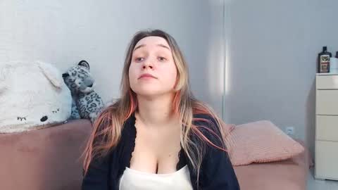 Snapshot of lovely_hayley chatting on 02.18.26 Lovely Hayley online show from 02.18.26