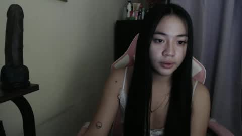 lovely_leah23 online show from 11.19.25