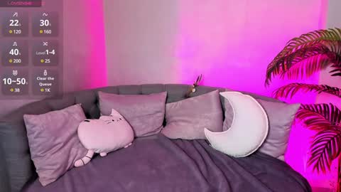 Snapshot of lovely_poppy chatting on 01.13.25 Lolly online show from 01.13.25