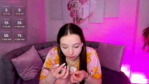 Snapshot of lovely_poppy chatting on 01.27.25 Lolly online show from 01.27.25