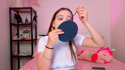 Snapshot of lovely_poppy chatting on 09.13.25 Lolly online show from 09.13.25