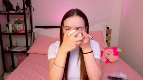 Snapshot of lovely_poppy chatting on 09.26.25 Lolly online show from 09.26.25