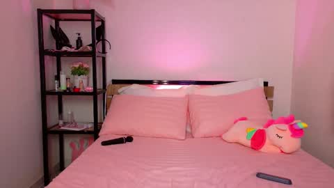 Snapshot of lovely_poppy chatting on 10.02.25 Lolly online show from 10.02.25