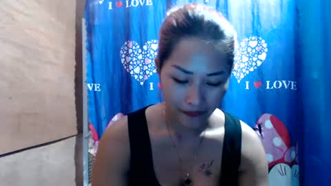Snapshot of lovely_singlemom chatting on 07.23.26 ask me dear online show from 07.23.26