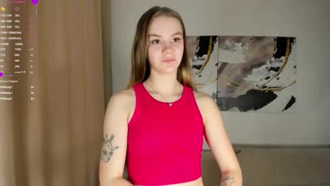 Snapshot of lovelygracee chatting on 10.14.25 lovelygracee online show from 10.14.25