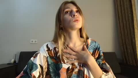 Snapshot of lovelykatea chatting on 01.20.25 Kate only online show from 01.20.25