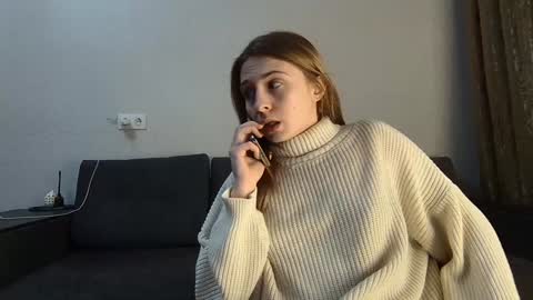 Snapshot of lovelykatea chatting on 01.22.25 Kate only online show from 01.22.25