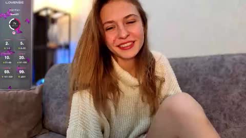 Snapshot of lovelykatea chatting on 10.07.25 Kate only online show from 10.07.25