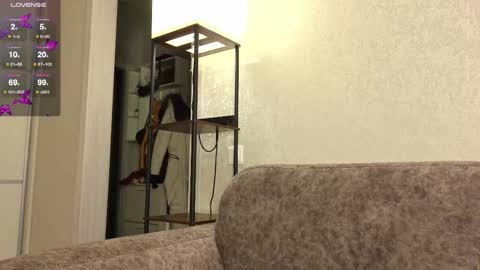 Kate only online show from 12.18.25