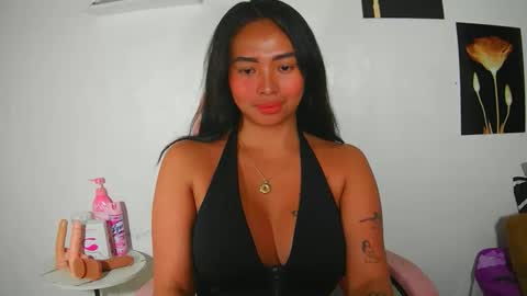 Snapshot of lovelykayleexx chatting on 02.23.26 ara online show from 02.23.26