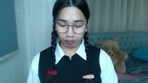 lovelymae18 online show from 02.26.26