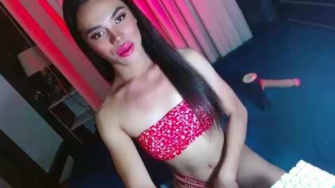 Snapshot of lovelymiss_shyna11 chatting on 02.23.25 lovelymiss_shyna11 online show from 02.23.25