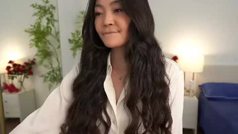 Snapshot of lovelynightt chatting on 06.29.26 kim online show from 06.29.26
