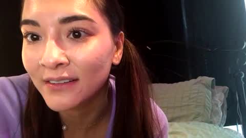 Queen Aria  online show from 01.01.25