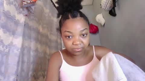 lovemarie08 online show from 04.12.26