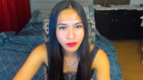 Snapshot of lovemarie19x chatting on 09.26.25 pauleen online show from 09.26.25