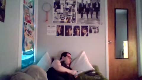 Snapshot of lovememadly_ chatting on 07.26.26 Nick online show from 07.26.26