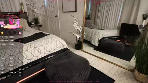 Scarlett online show from 02.21.25