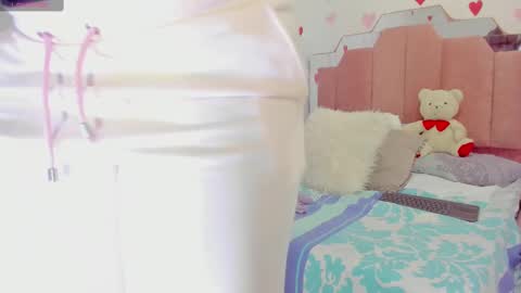 L O V E  online show from 02.23.25