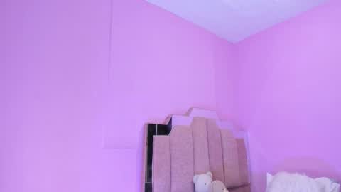 L O V E  online show from 09.12.25