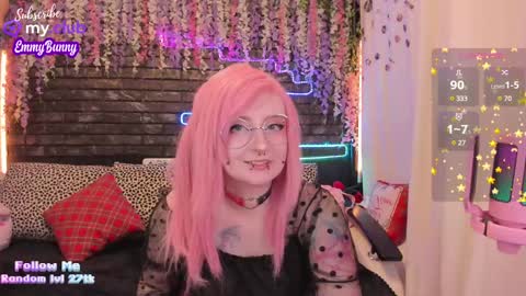 Snapshot of lover_emmy chatting on 01.12.25 Emmy online show from 01.12.25