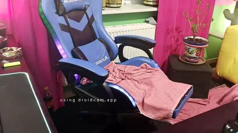 Snapshot of loverboy89hh chatting on 01.22.25 LoverBoy89HH online show from 01.22.25