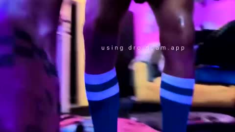 Snapshot of loverboy89hh chatting on 10.18.25 LoverBoy89HH online show from 10.18.25