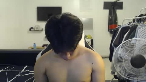 loverboyph04 online show from 11.12.25