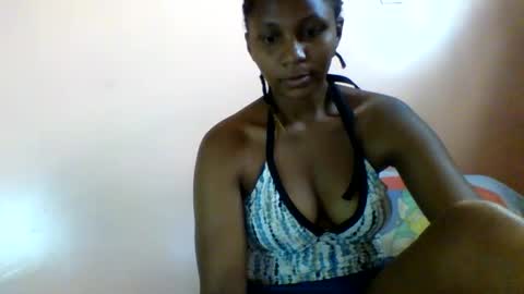 Snapshot of lovergal257 chatting on 10.14.25 lovergal257 online show from 10.14.25