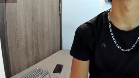 Lovers Clover X online show from 10.31.25